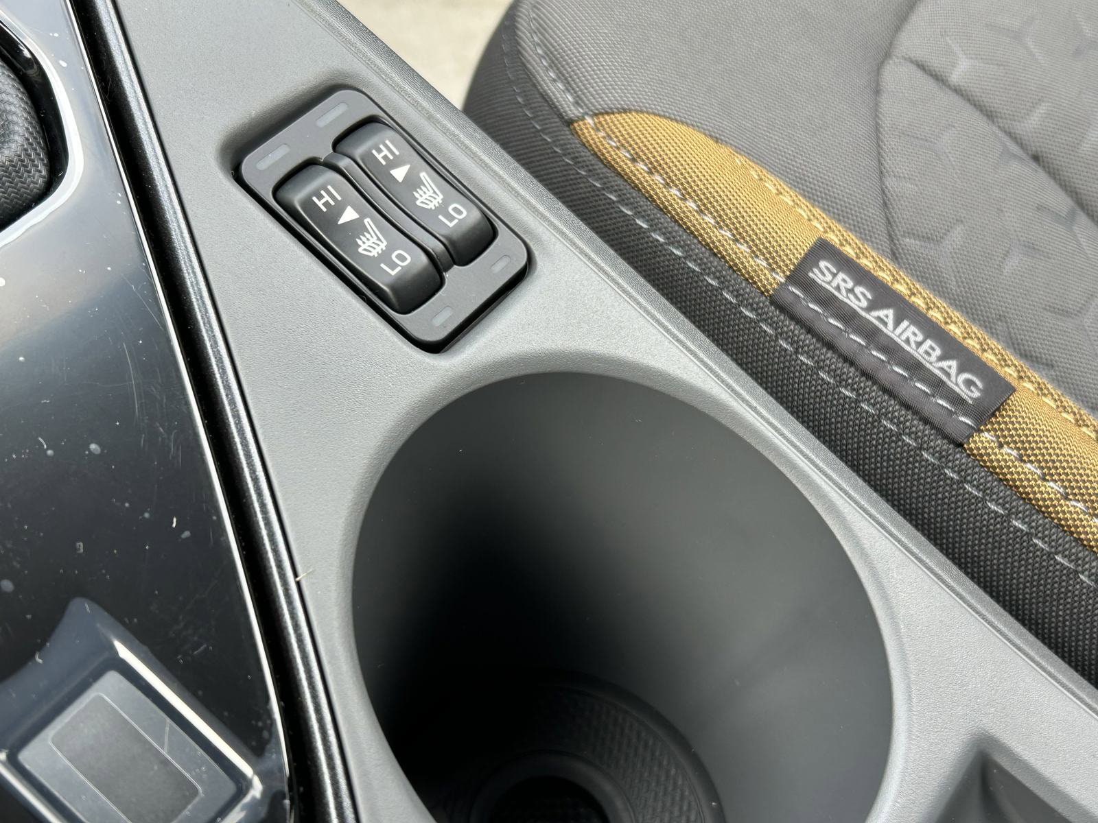 Vehicle image 25 of 36