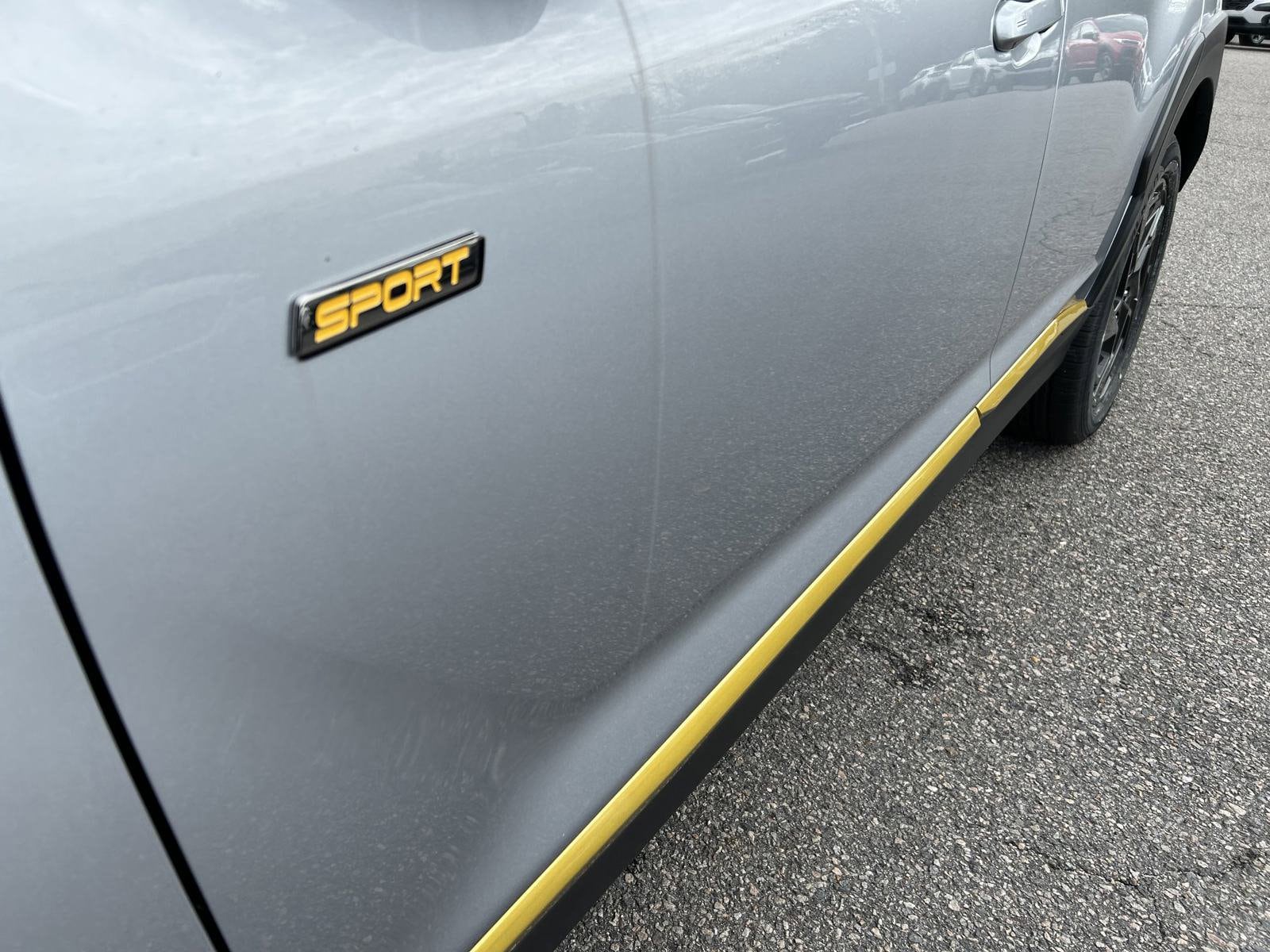 Vehicle image 14 of 36