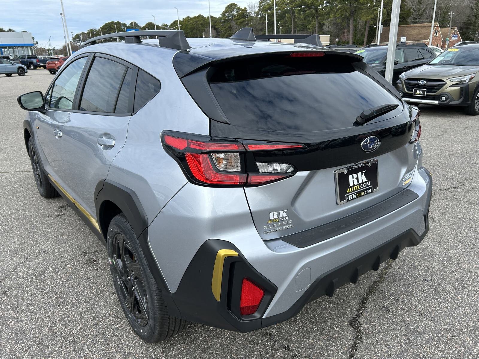 Vehicle image 10 of 36