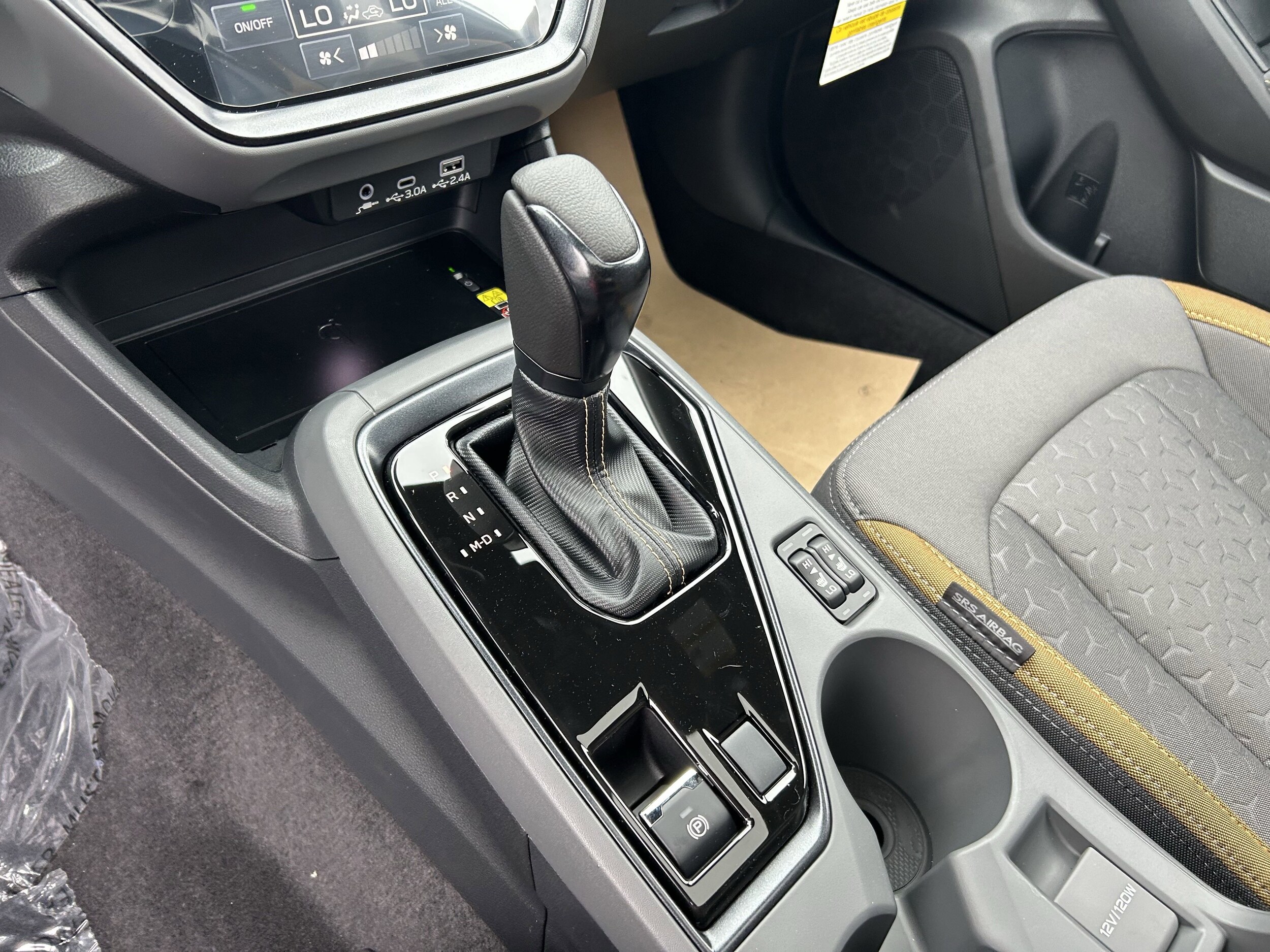 Vehicle image 22 of 32