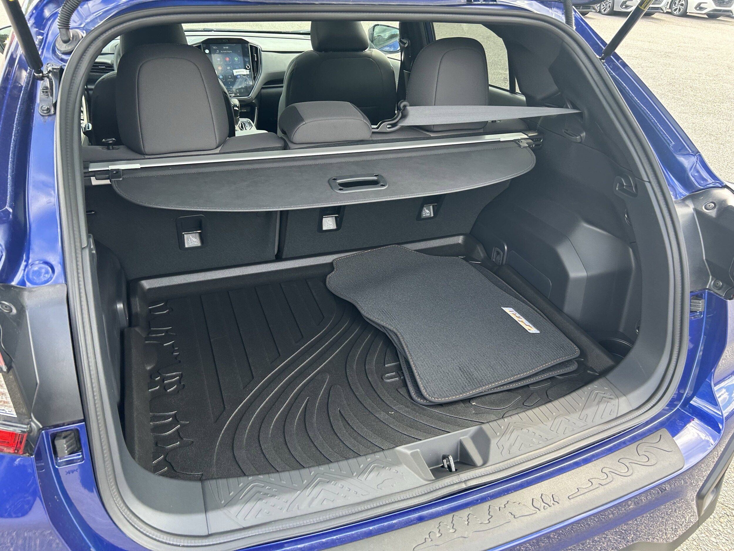 Vehicle image 34 of 36