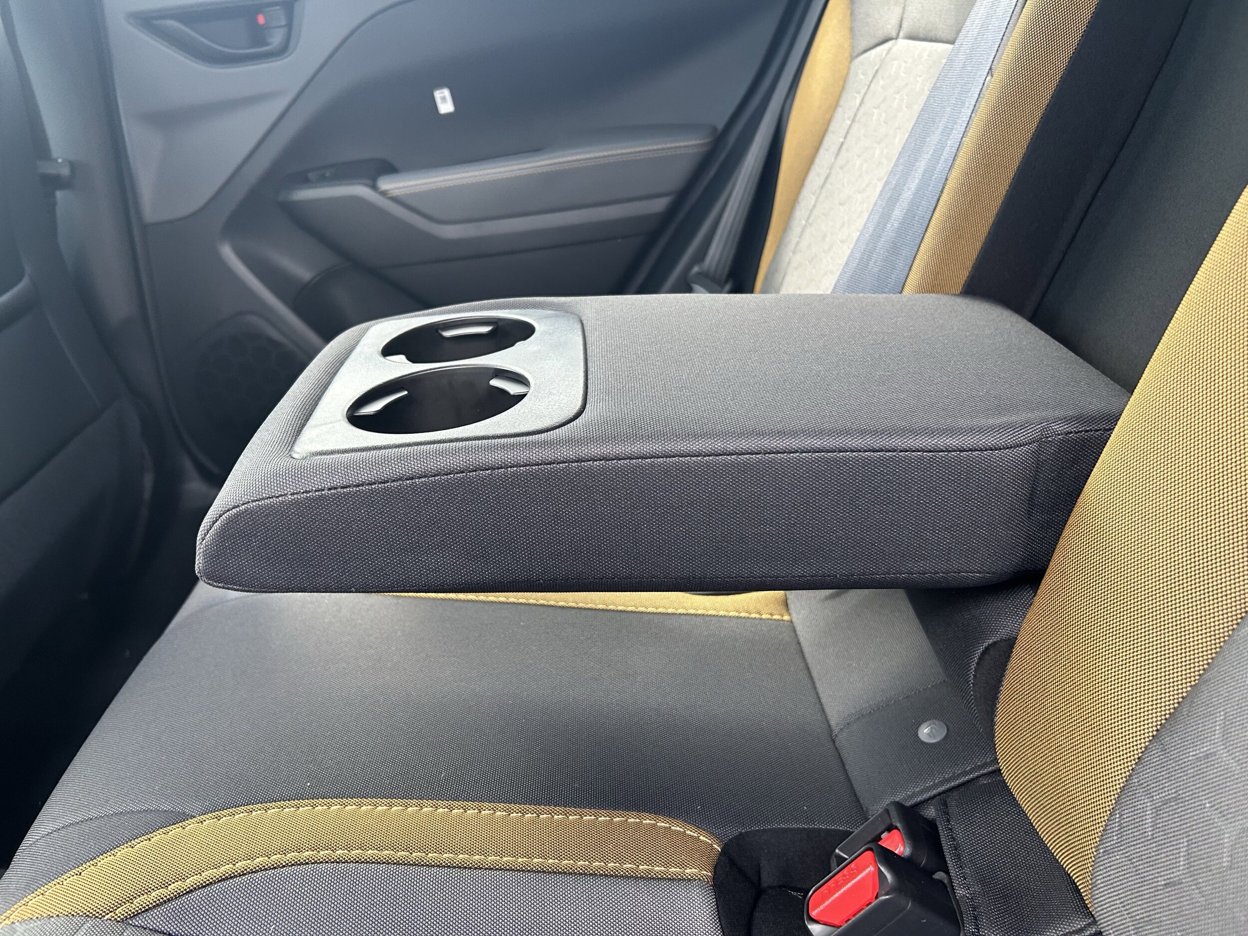 Vehicle image 31 of 36