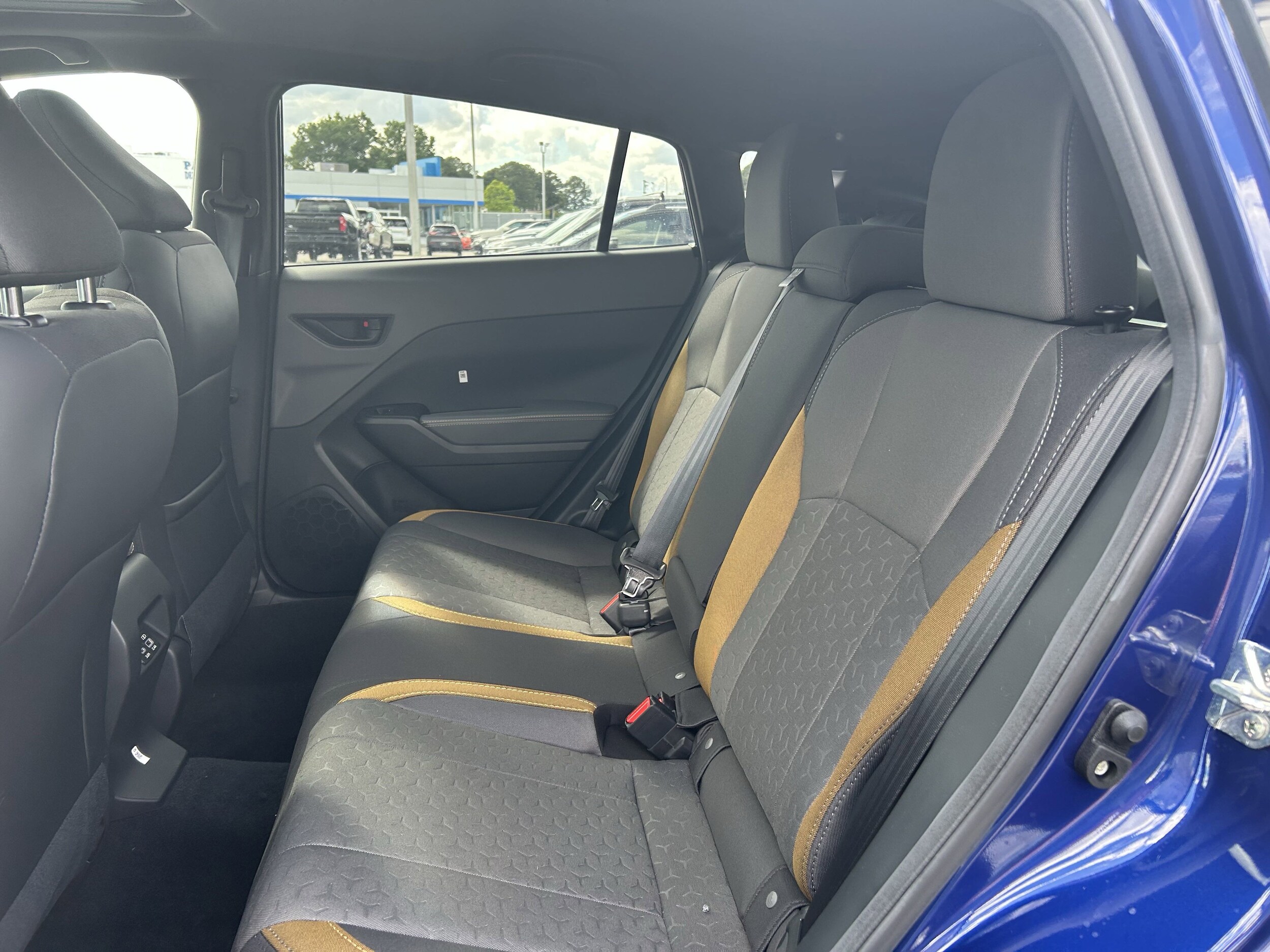Vehicle image 29 of 36