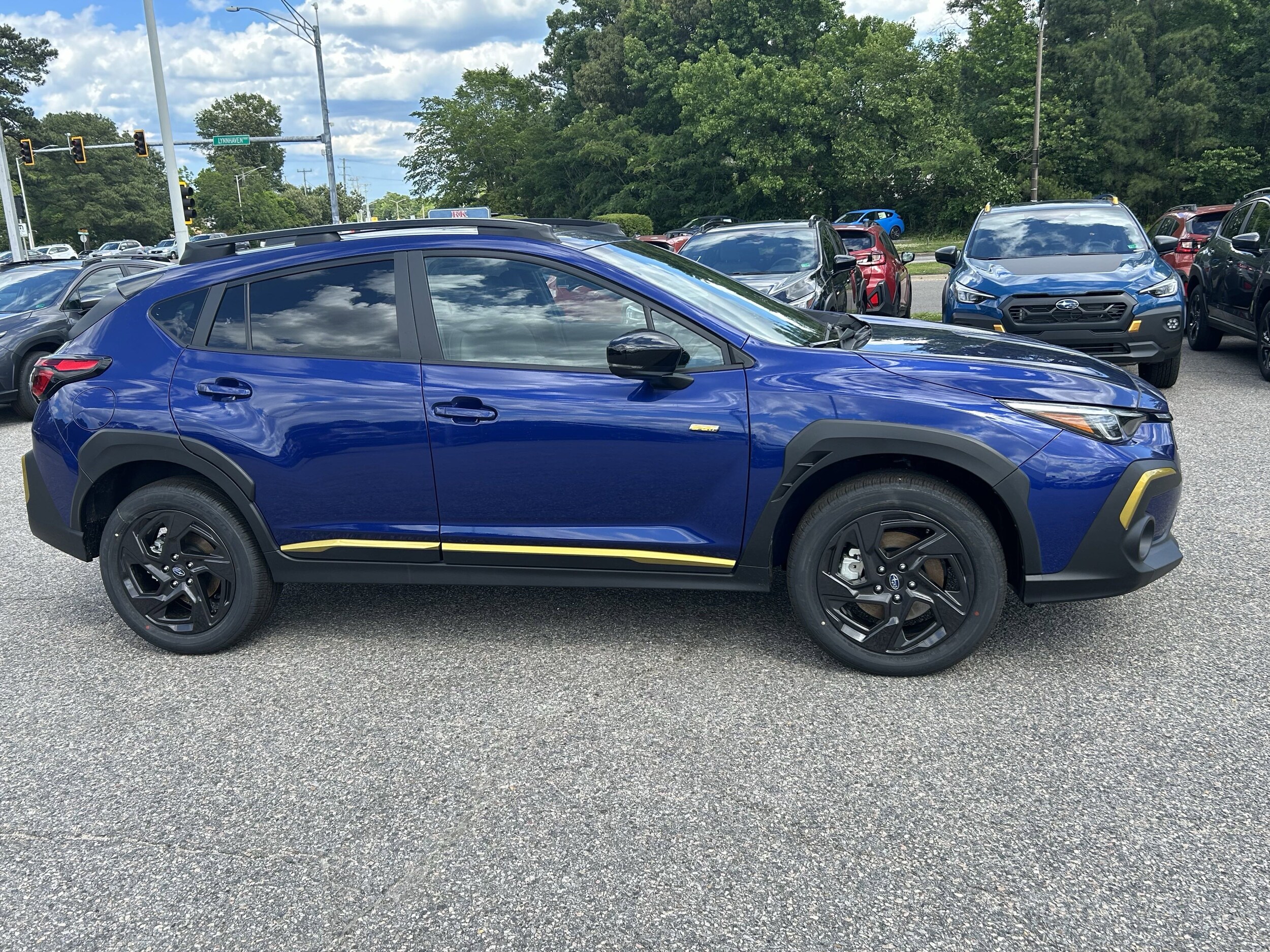Vehicle image 8 of 36