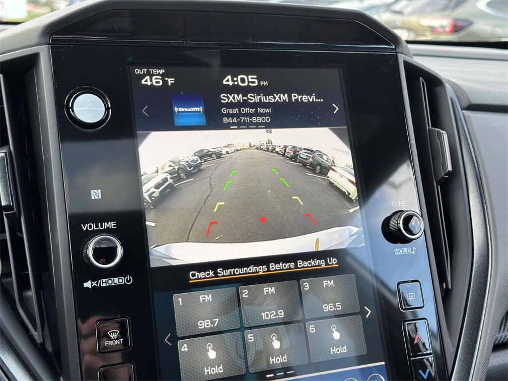 Vehicle image 21 of 28