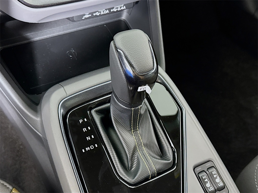 Vehicle image 15 of 30
