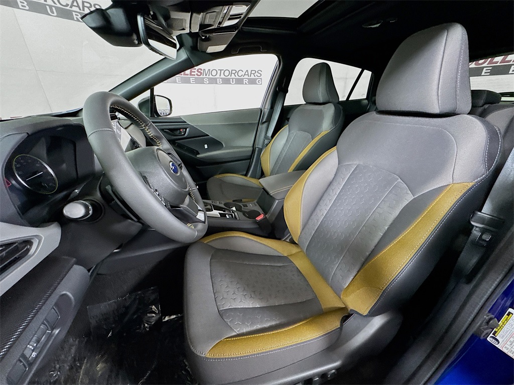 Vehicle image 19 of 30