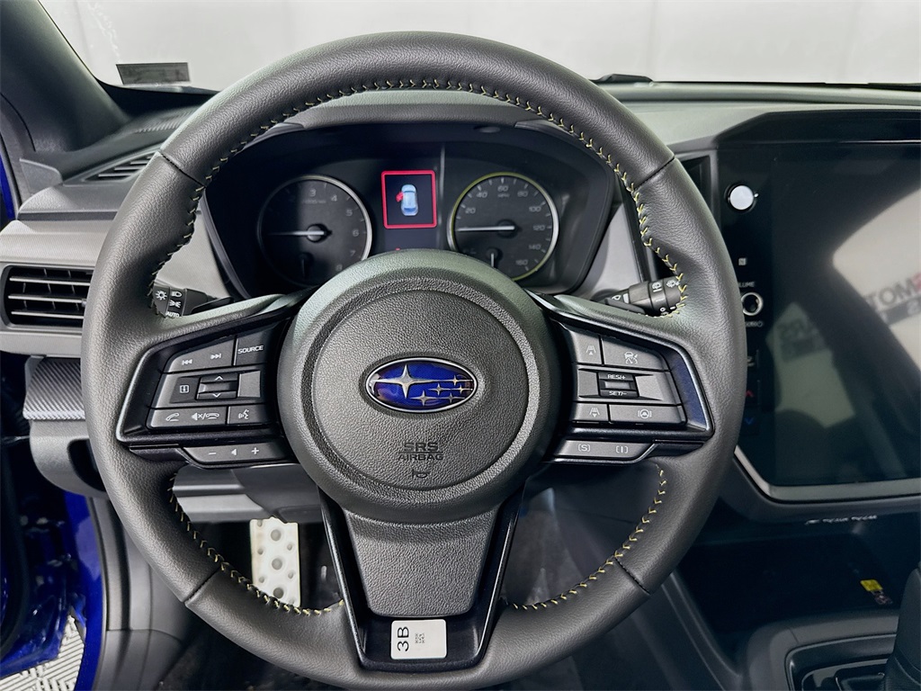 Vehicle image 21 of 30