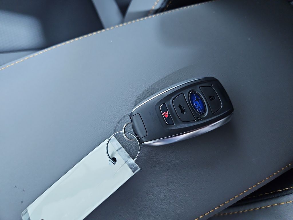 Vehicle image 28 of 29