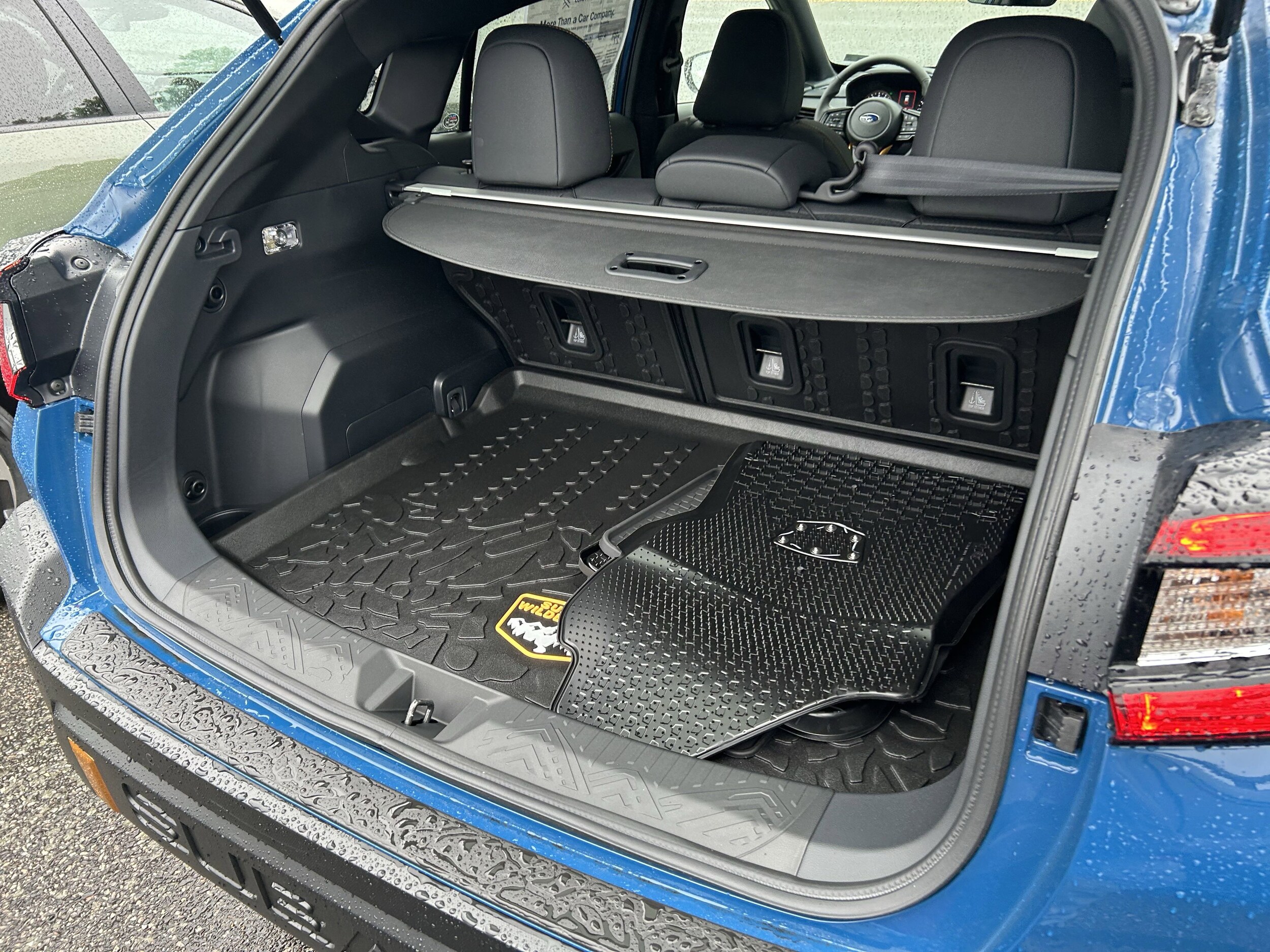 Vehicle image 32 of 34
