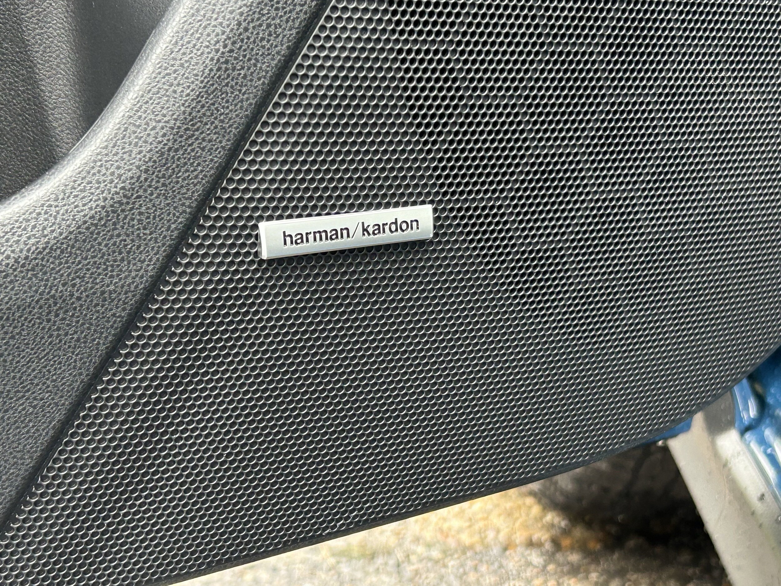 Vehicle image 18 of 34