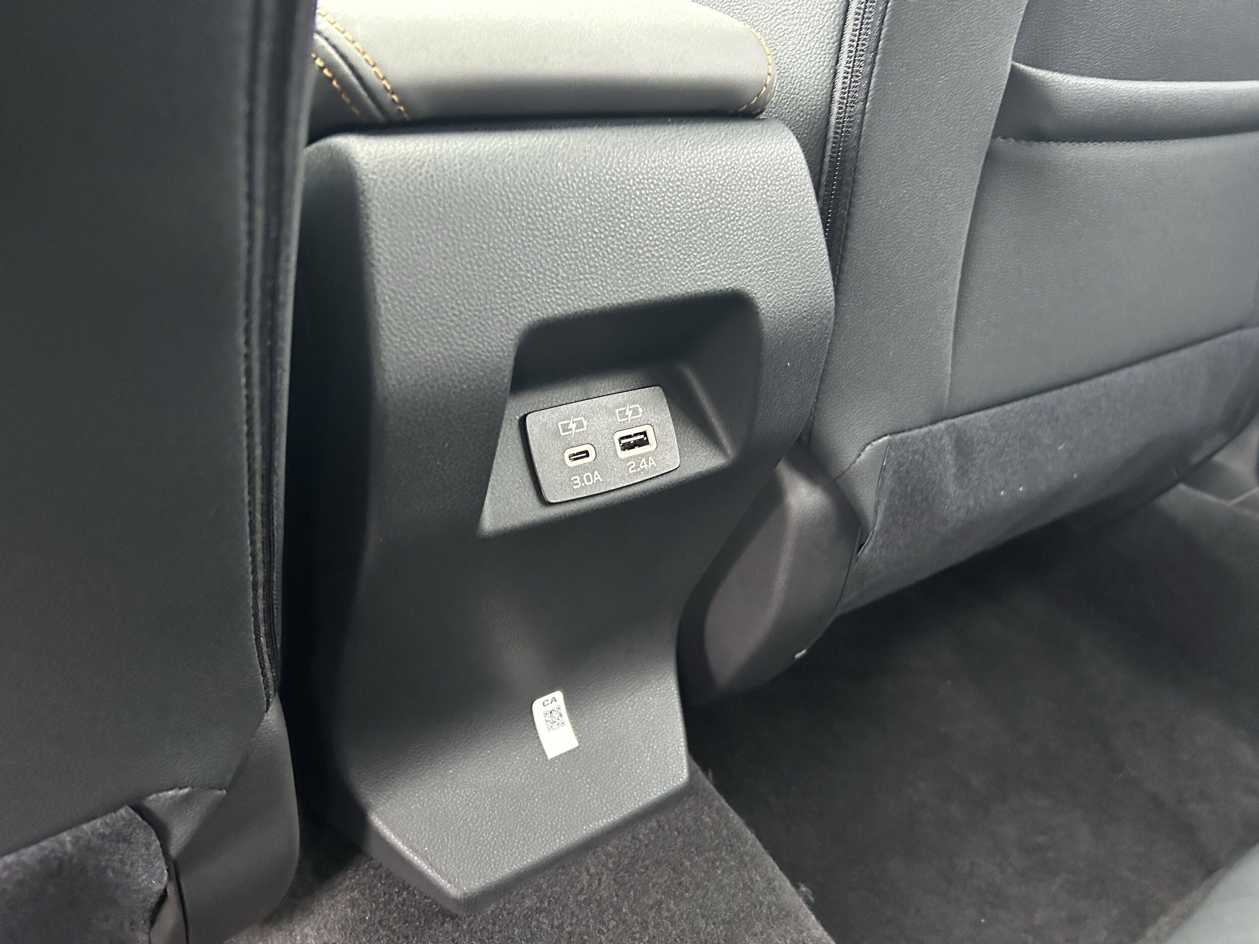 Vehicle image 29 of 34