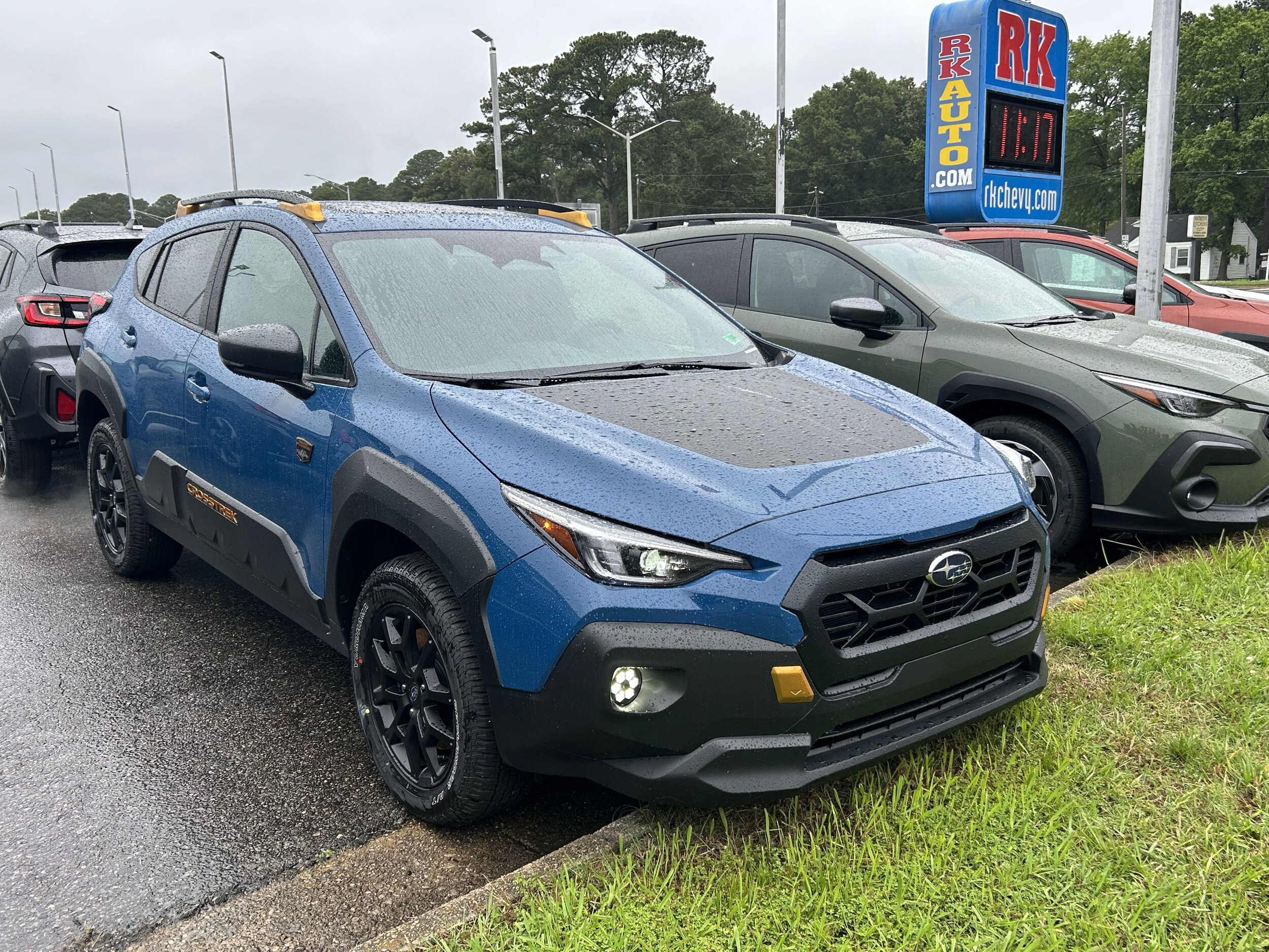 Vehicle image 8 of 34