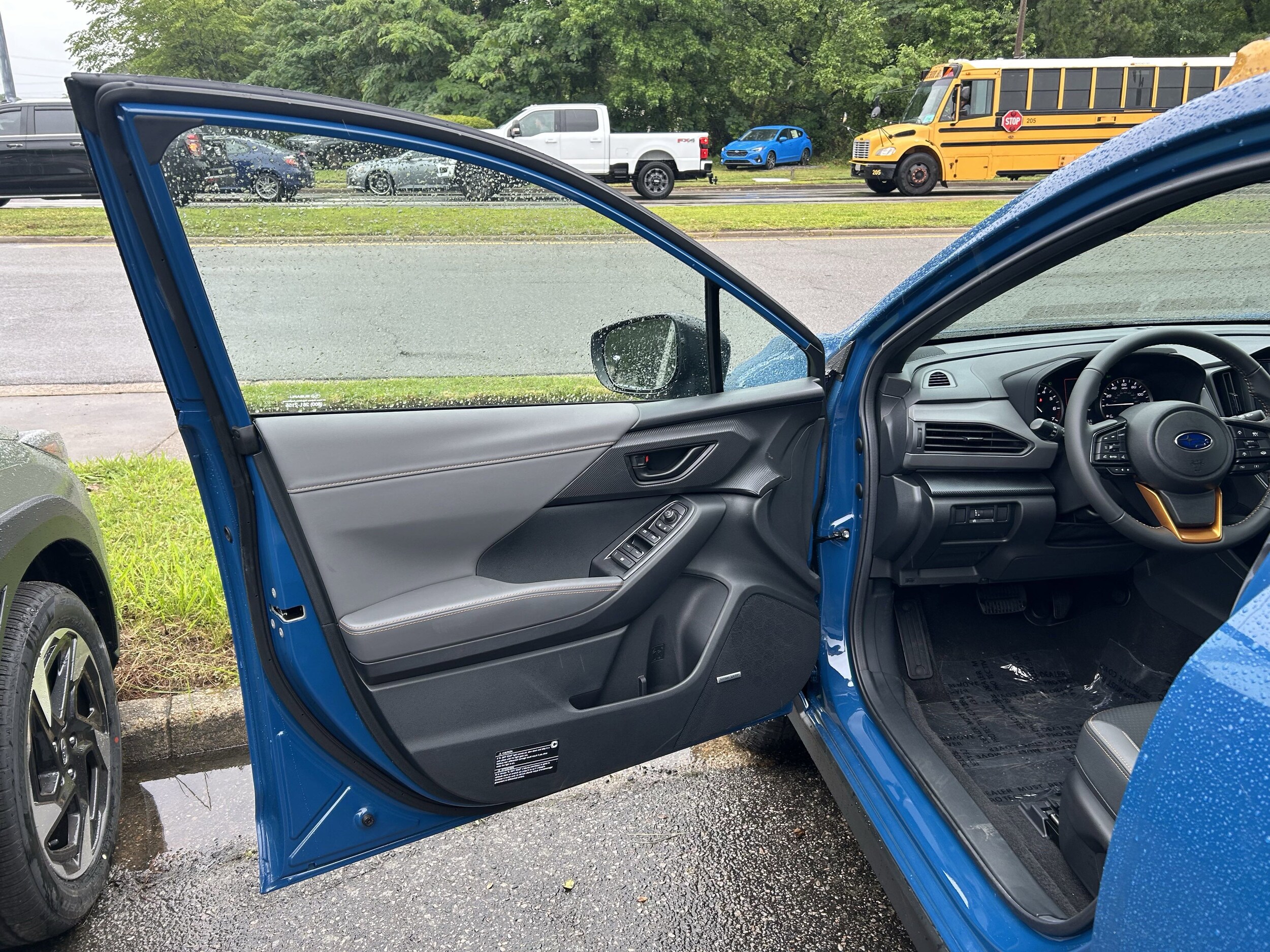 Vehicle image 16 of 34