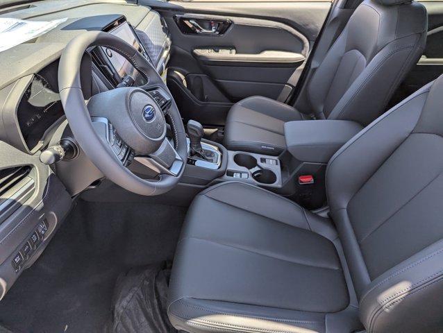 Vehicle image 16 of 24