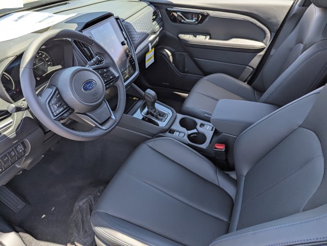 Vehicle image 15 of 24