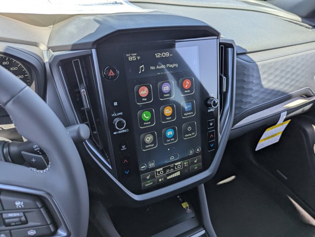 Vehicle image 19 of 24