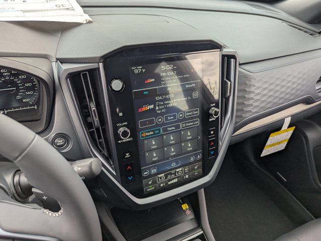 Vehicle image 19 of 24