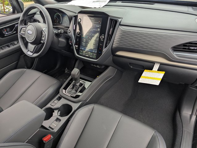 Vehicle image 13 of 24