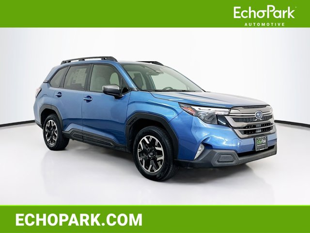 2025 Subaru Forester Premium Image 1 of 31