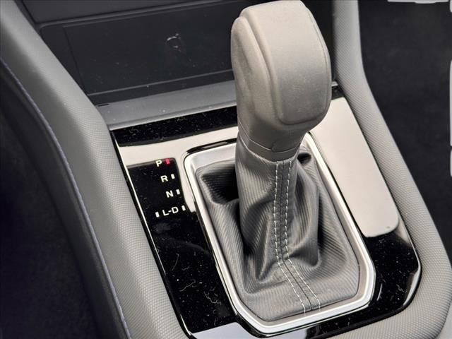 Vehicle image 13 of 29