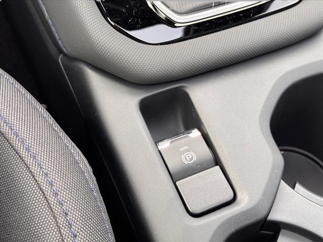Vehicle image 14 of 29