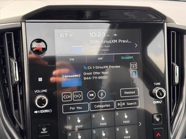 Vehicle image 10 of 29