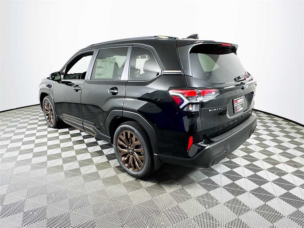 Vehicle image 7 of 32