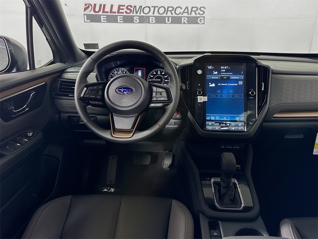 Vehicle image 23 of 32