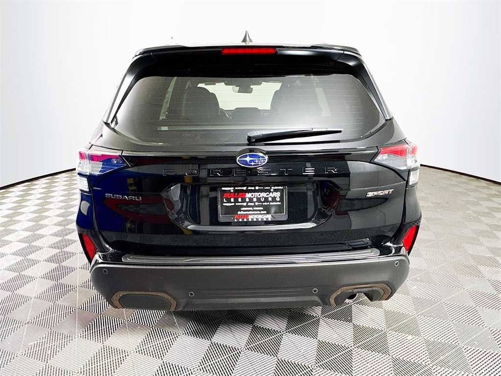 Vehicle image 6 of 32