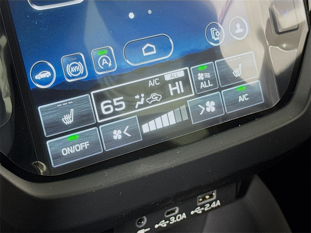 Vehicle image 20 of 32