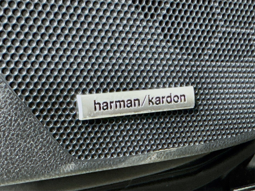 Vehicle image 18 of 32