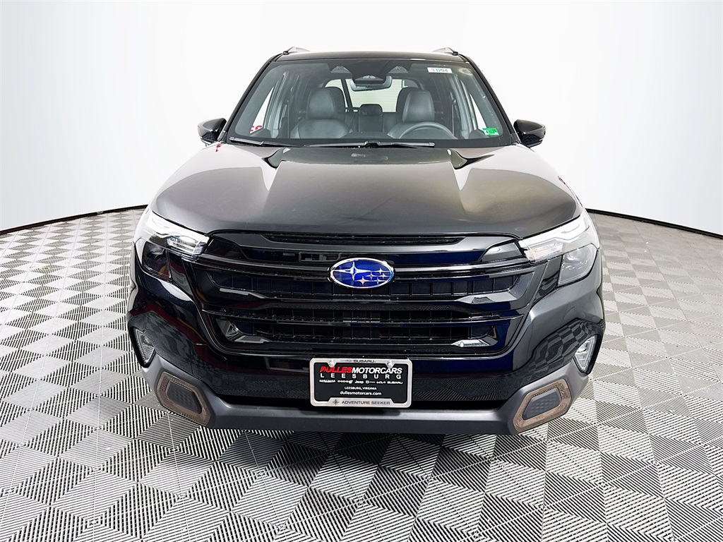 Vehicle image 2 of 32