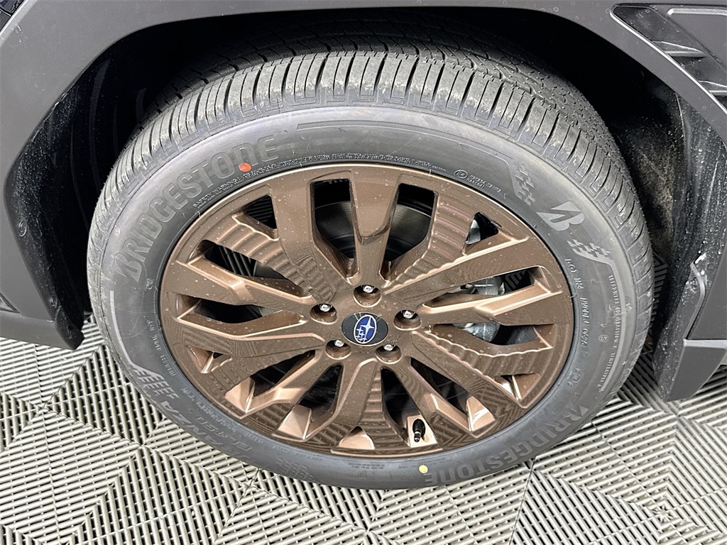 Vehicle image 31 of 32