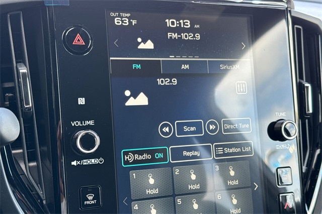 Vehicle image 15 of 23