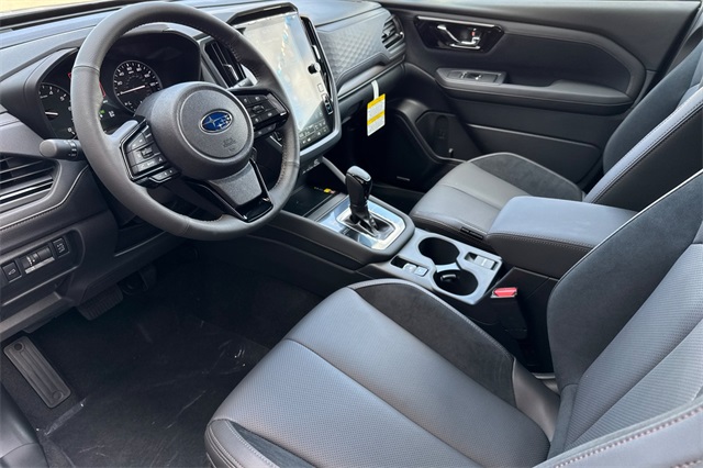 Vehicle image 7 of 23
