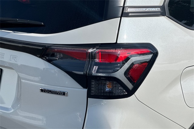 Vehicle image 8 of 23