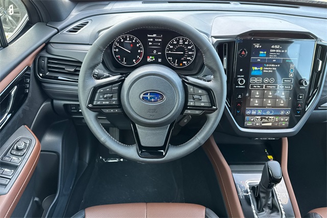 Vehicle image 13 of 23