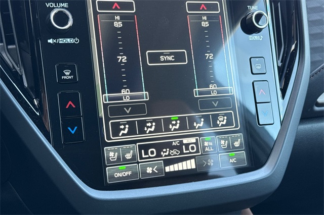 Vehicle image 18 of 25