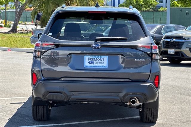 Vehicle image 6 of 25