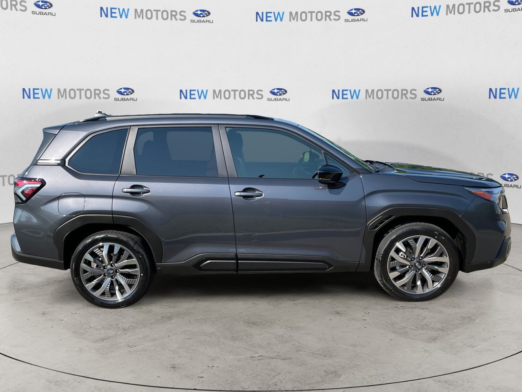 Vehicle image 5 of 18