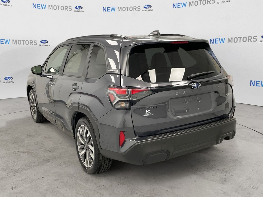 Vehicle image 9 of 18