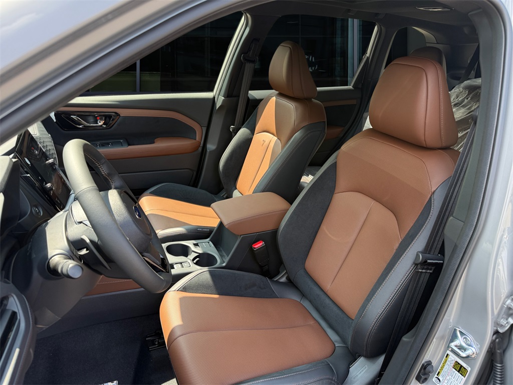 Vehicle image 9 of 24
