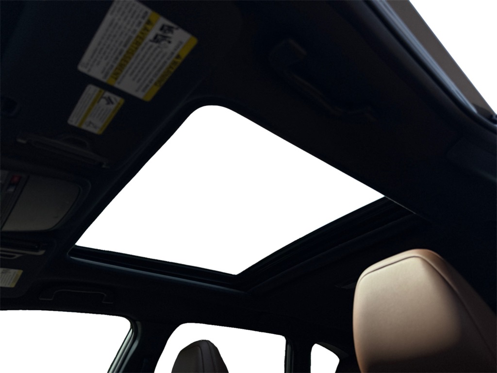 Vehicle image 21 of 24