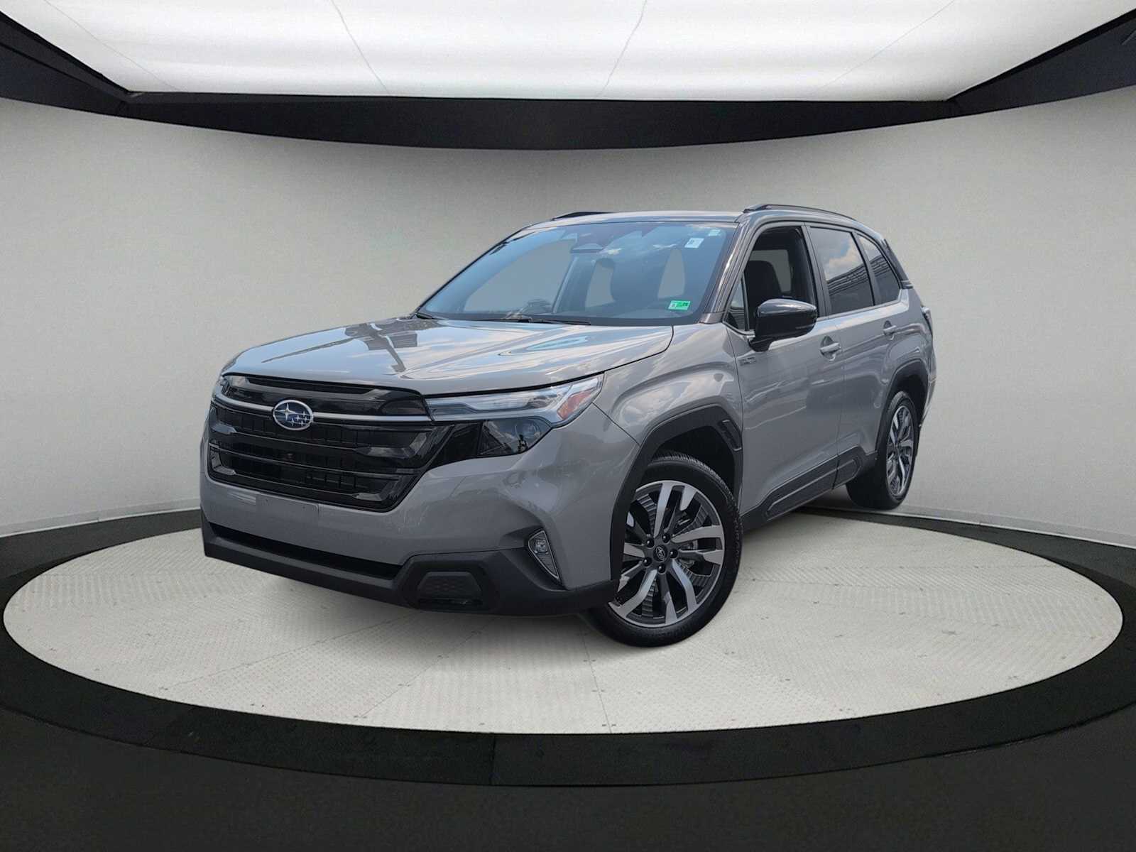 2025 Subaru Forester Touring Hybrid Image 1 of 33