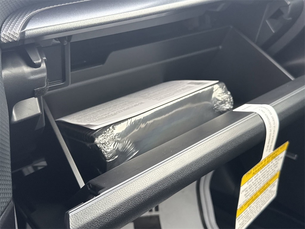 Vehicle image 20 of 38