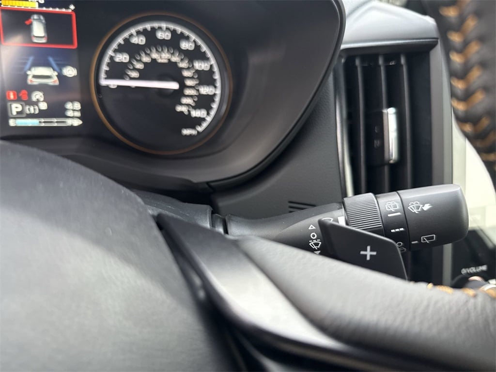 Vehicle image 37 of 38