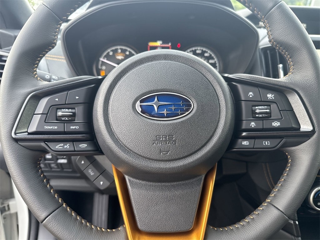Vehicle image 10 of 38