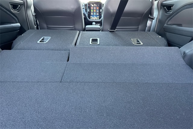 Vehicle image 15 of 25