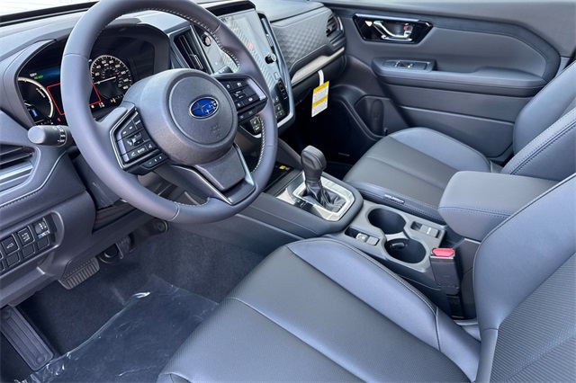 Vehicle image 10 of 25